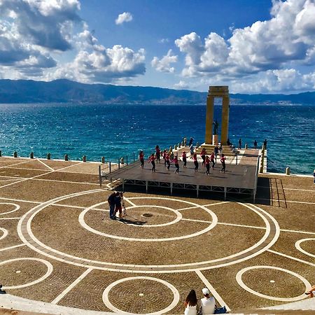 Strettomare-Business & Travel Apartment Reggio di Calabria Bagian luar foto