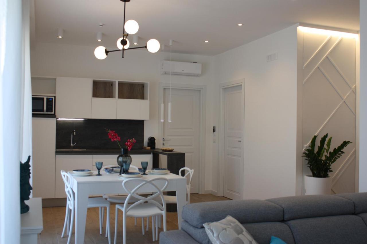 Strettomare-Business & Travel Apartment Reggio di Calabria Bagian luar foto