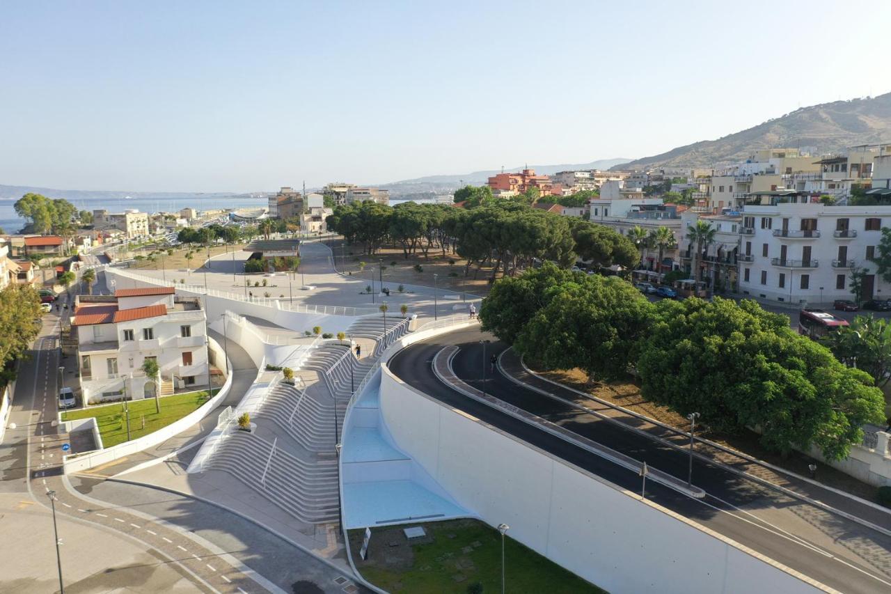 Strettomare-Business & Travel Apartment Reggio di Calabria Bagian luar foto