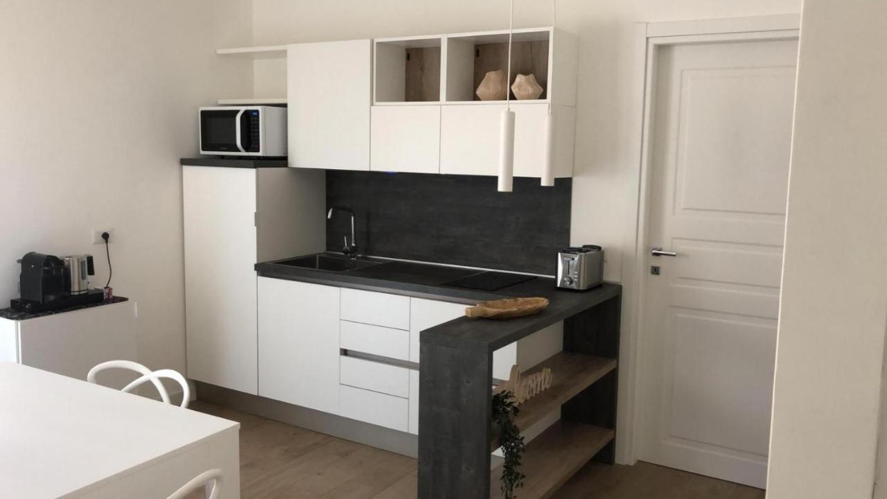 Strettomare-Business & Travel Apartment Reggio di Calabria Bagian luar foto