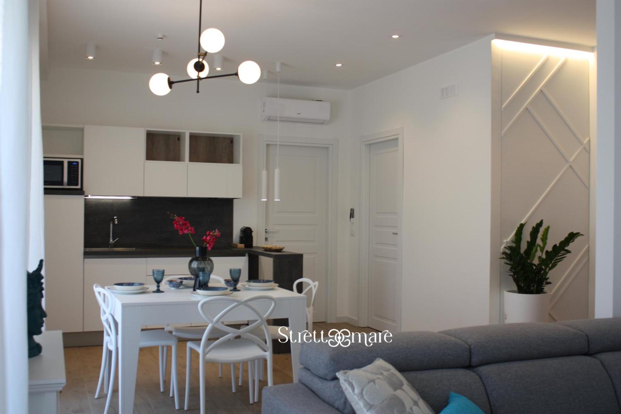 Strettomare-Business & Travel Apartment Reggio di Calabria Bagian luar foto