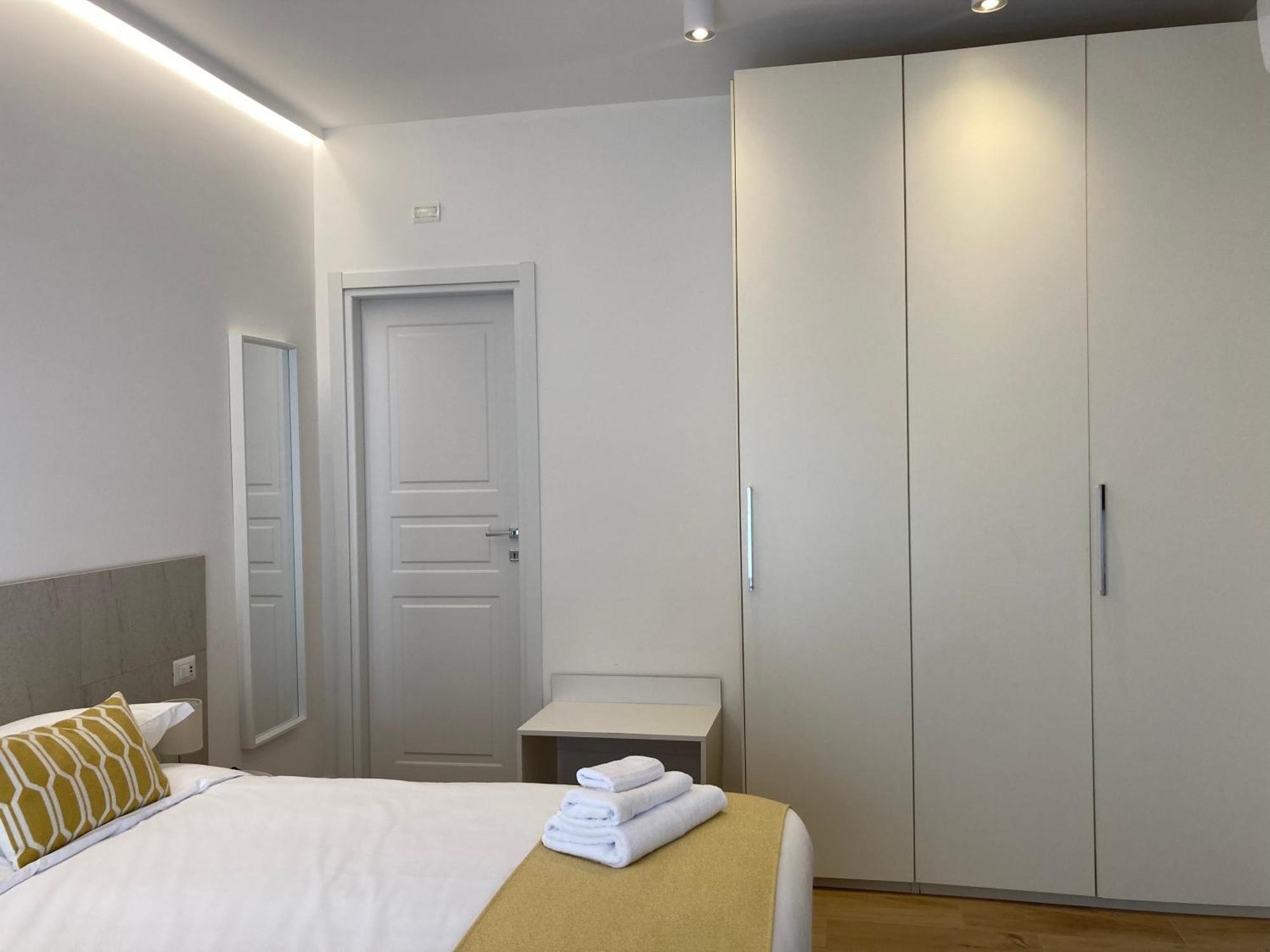 Strettomare-Business & Travel Apartment Reggio di Calabria Bagian luar foto